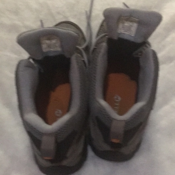 10 MERRELL HIKING BOOTS GREY/PERIWINKLE WOMEN’S - Picture 2 of 8